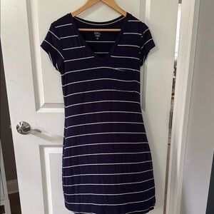 Market & Spruce Navy Striped V-Neck Dress